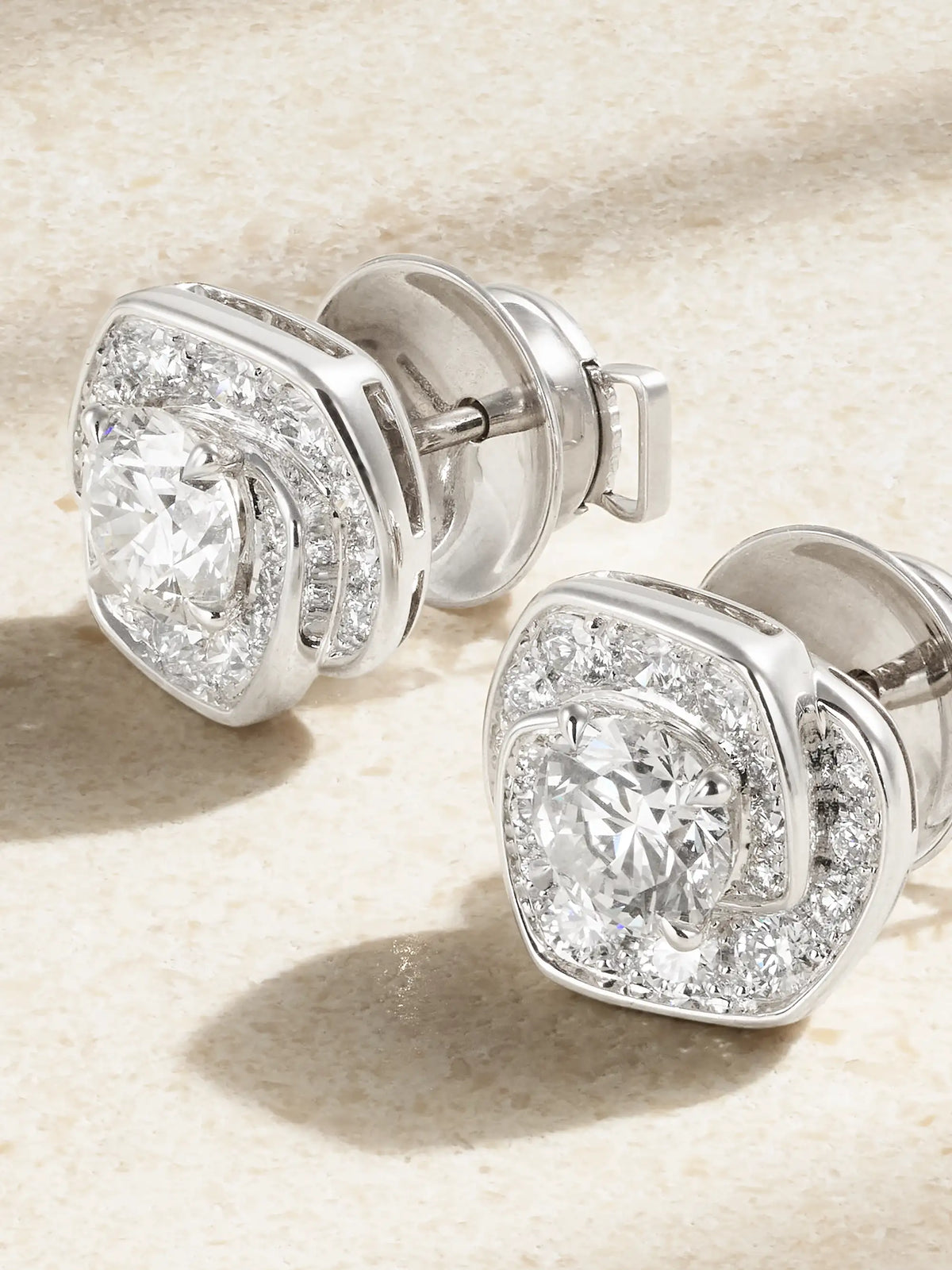 Frozen Kiss 18-karat White Gold Diamond Earrings