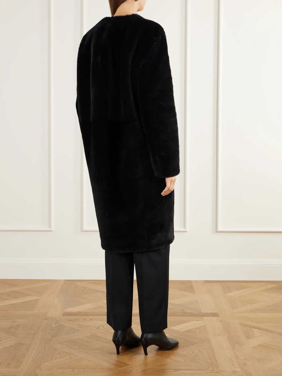 TOTEME Collarless Shearling Coat