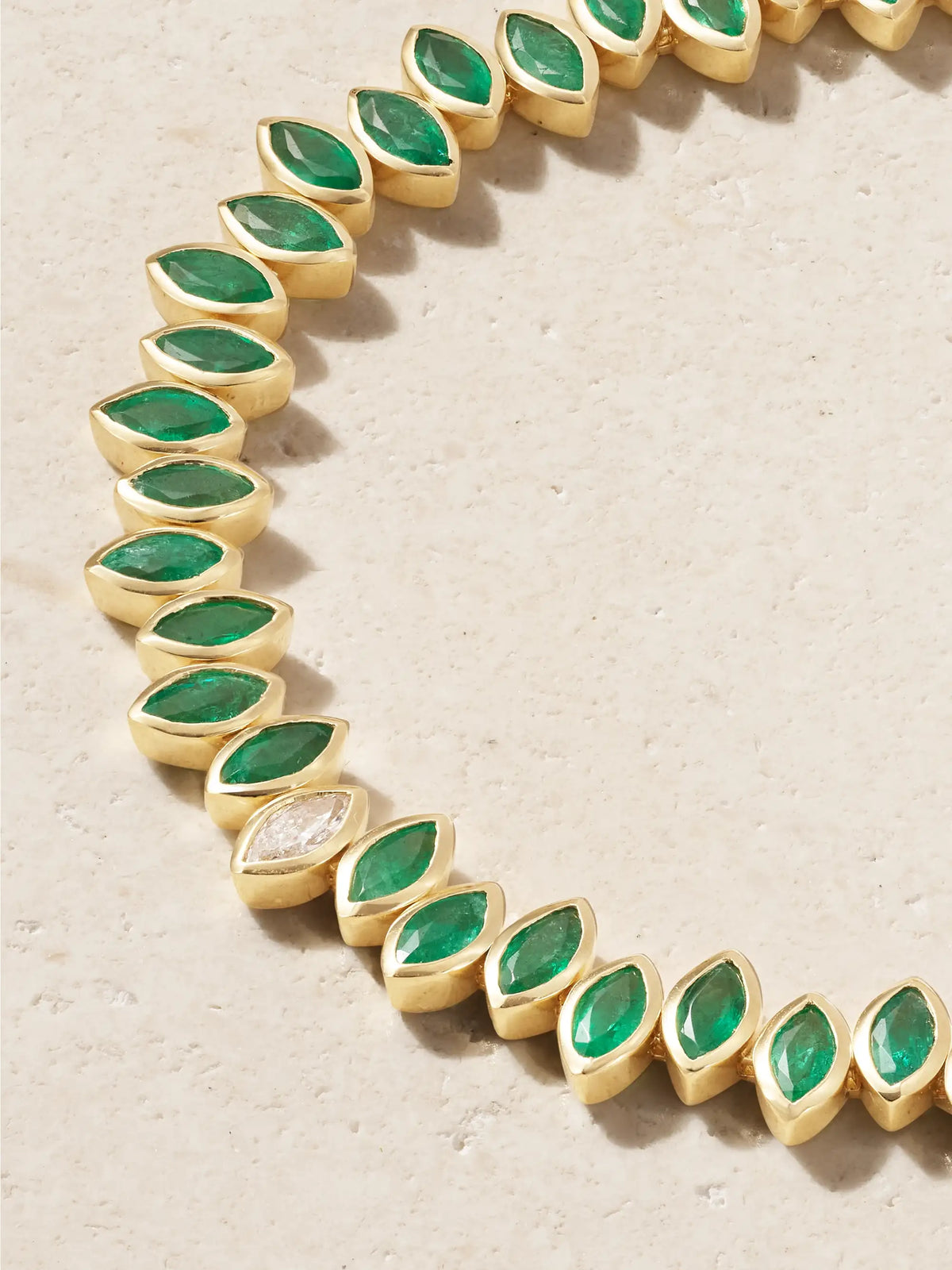 Staggered 18-karat Gold, Emerald And Diamond Bracelet