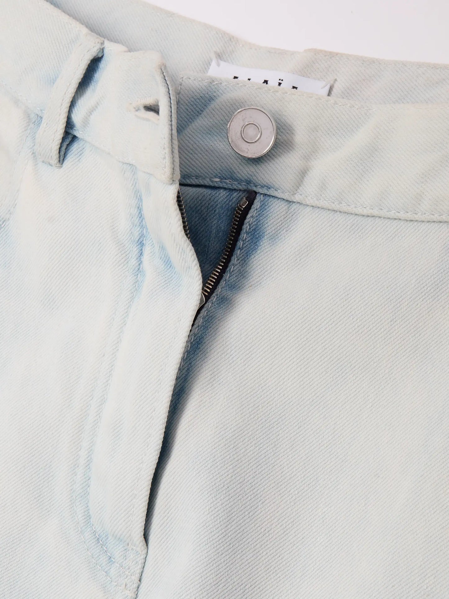 Low-rise Barrel-leg Jeans