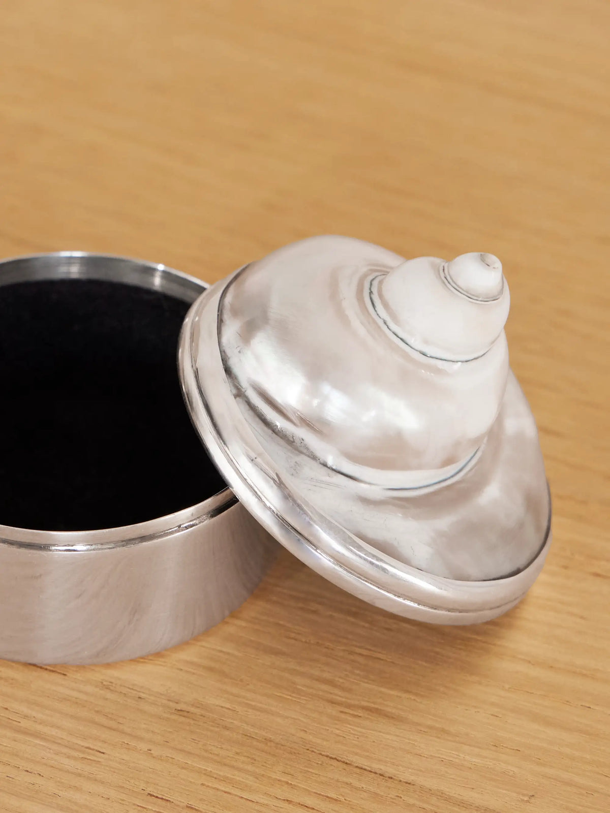 Shell Sterling Silver And Mother-of-pearl Jewelry Box