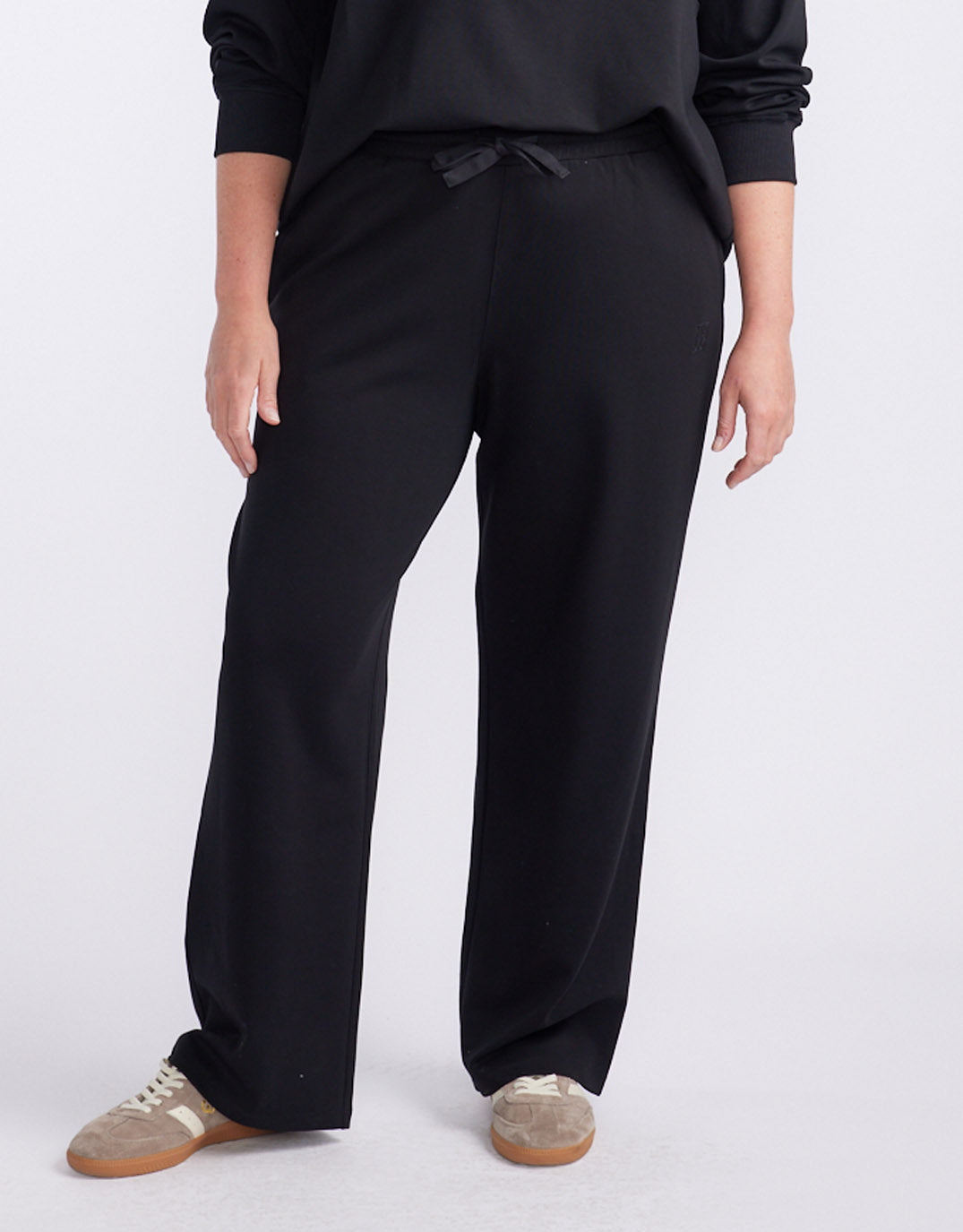 White & Co. Escape Super Soft Lounge Pant (Black)