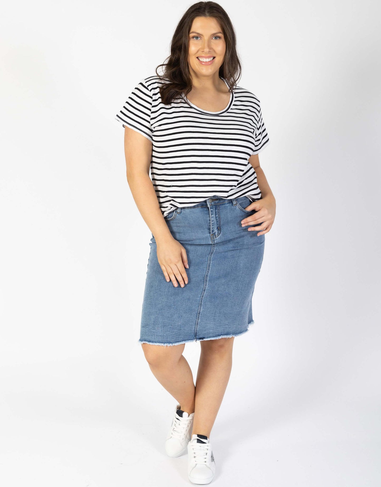 White & Co. Original Round Neck T-Shirt (Black/White Stripe)
