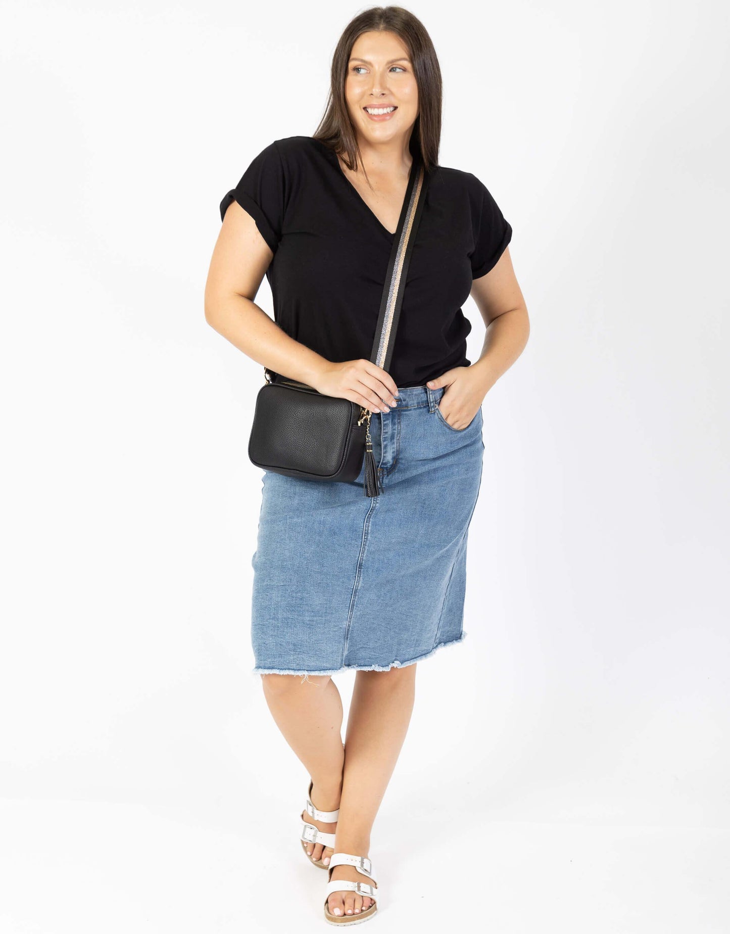 White & Co. Original V Neck T-Shirt (Black)