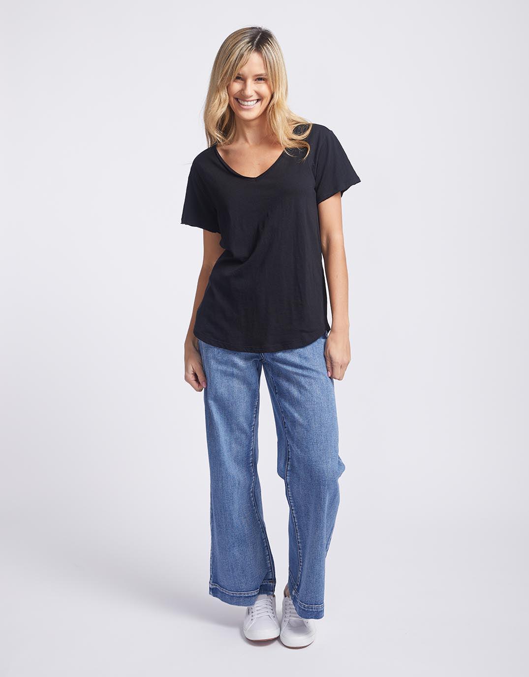 White & Co. Original V Neck T-Shirt (Black)