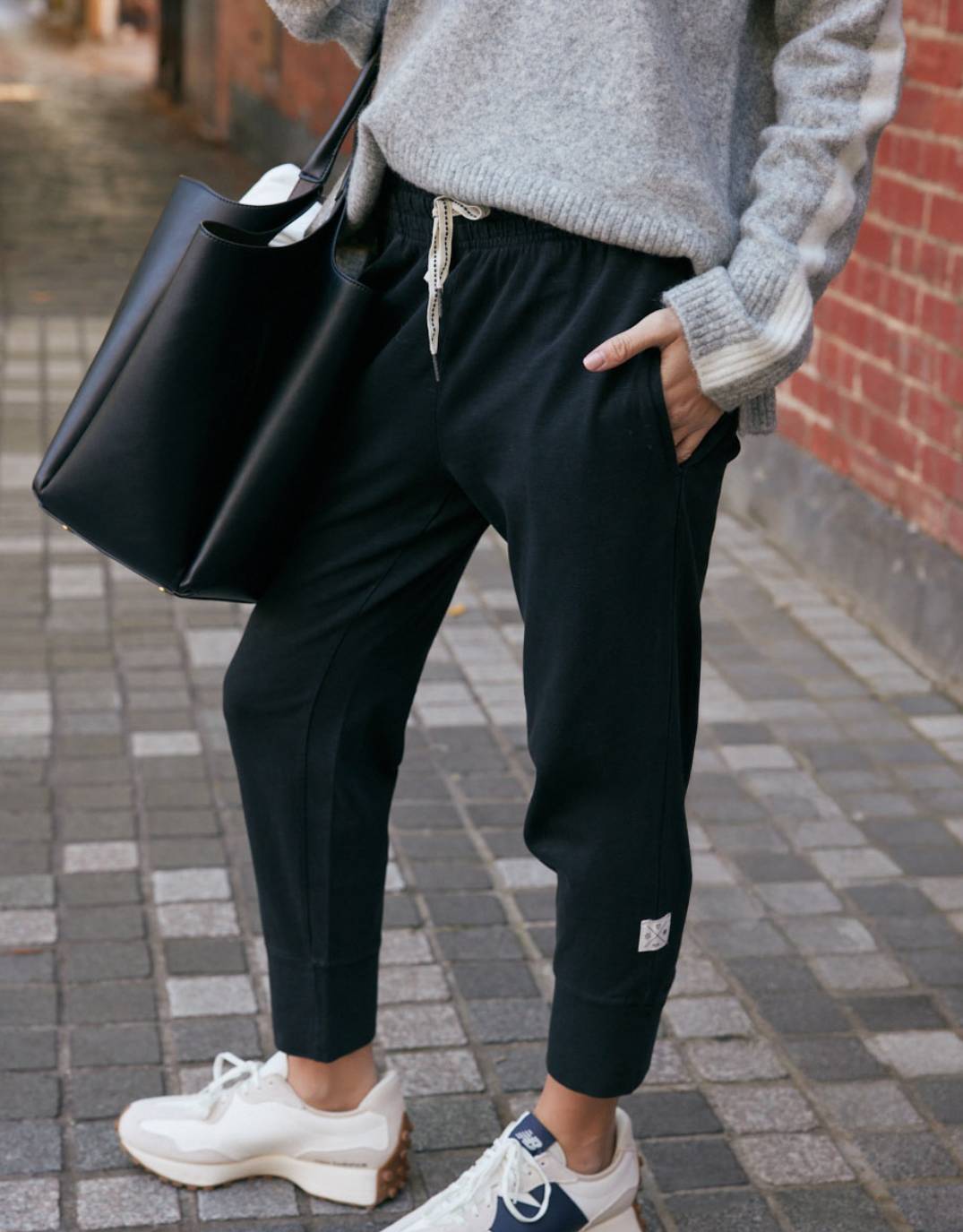 Elm 3/4 Brunch Pants (Black)