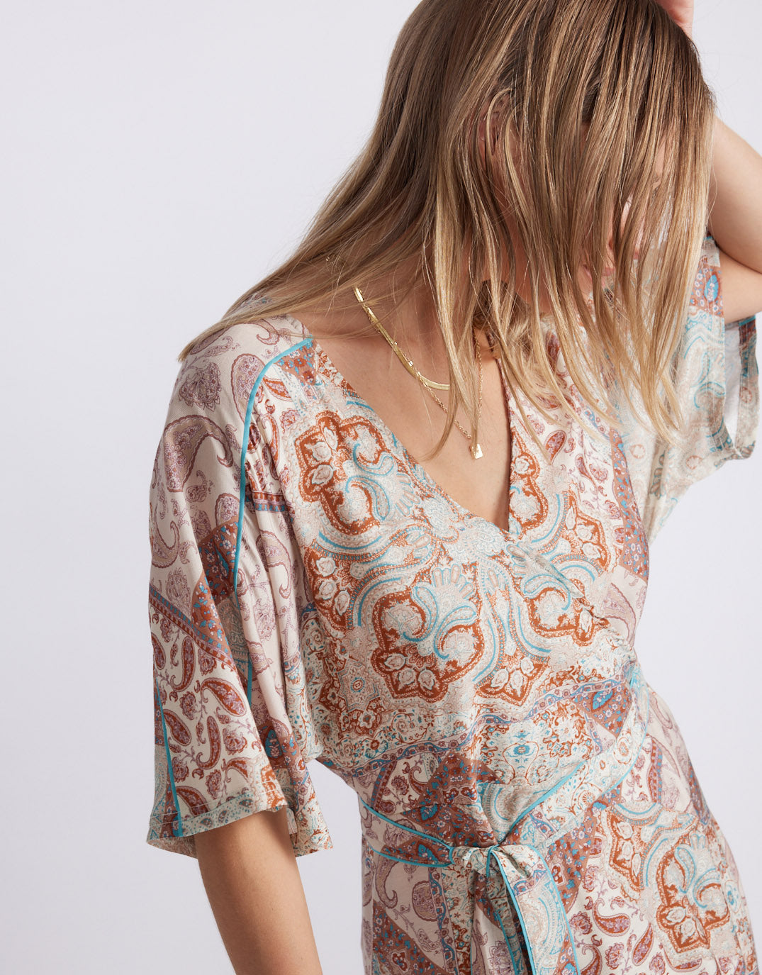 White & Co. Among The Vines Midi Dress (Shoreline Paisley)