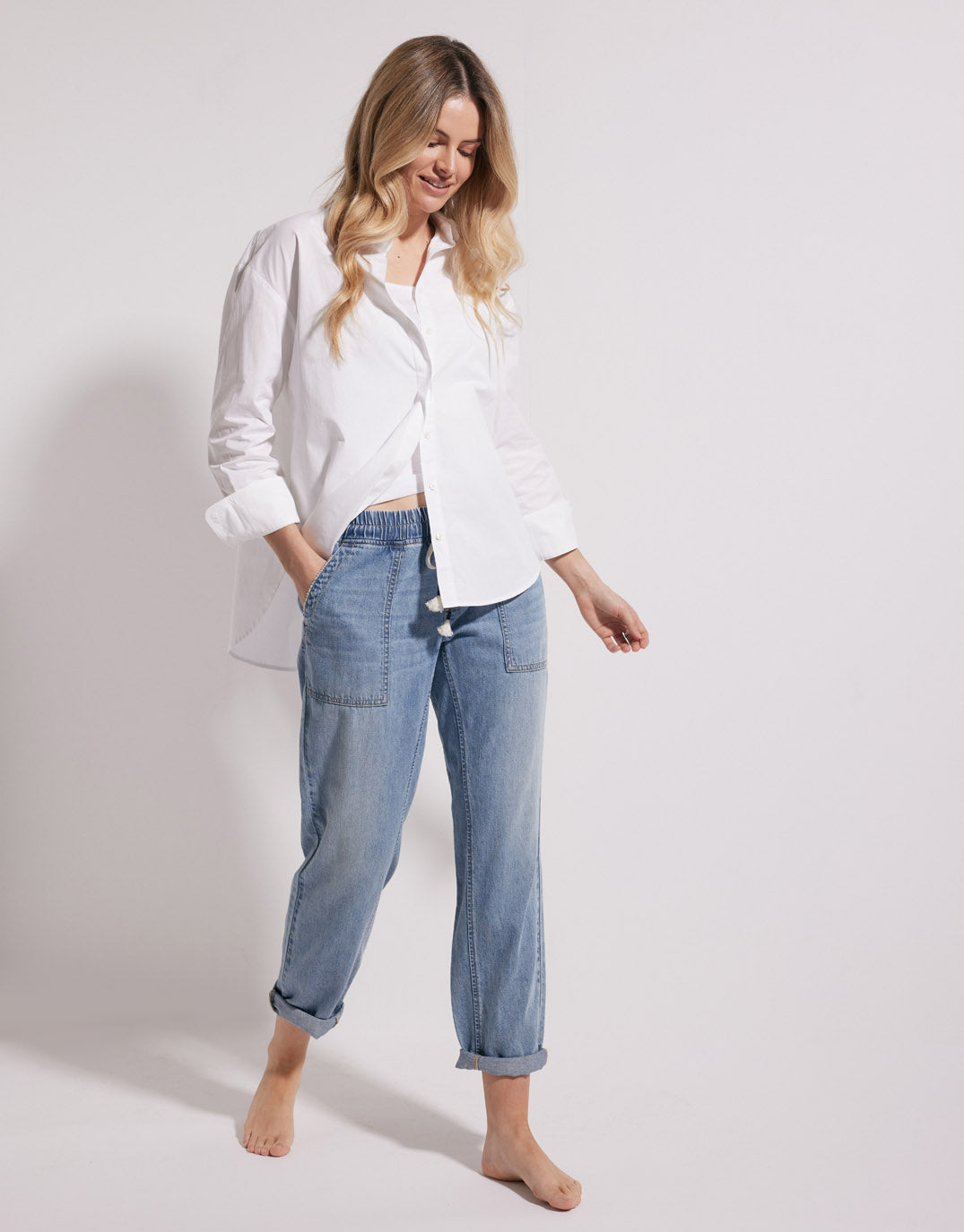 White & Co. Beach Comber Pant (Mid Wash)