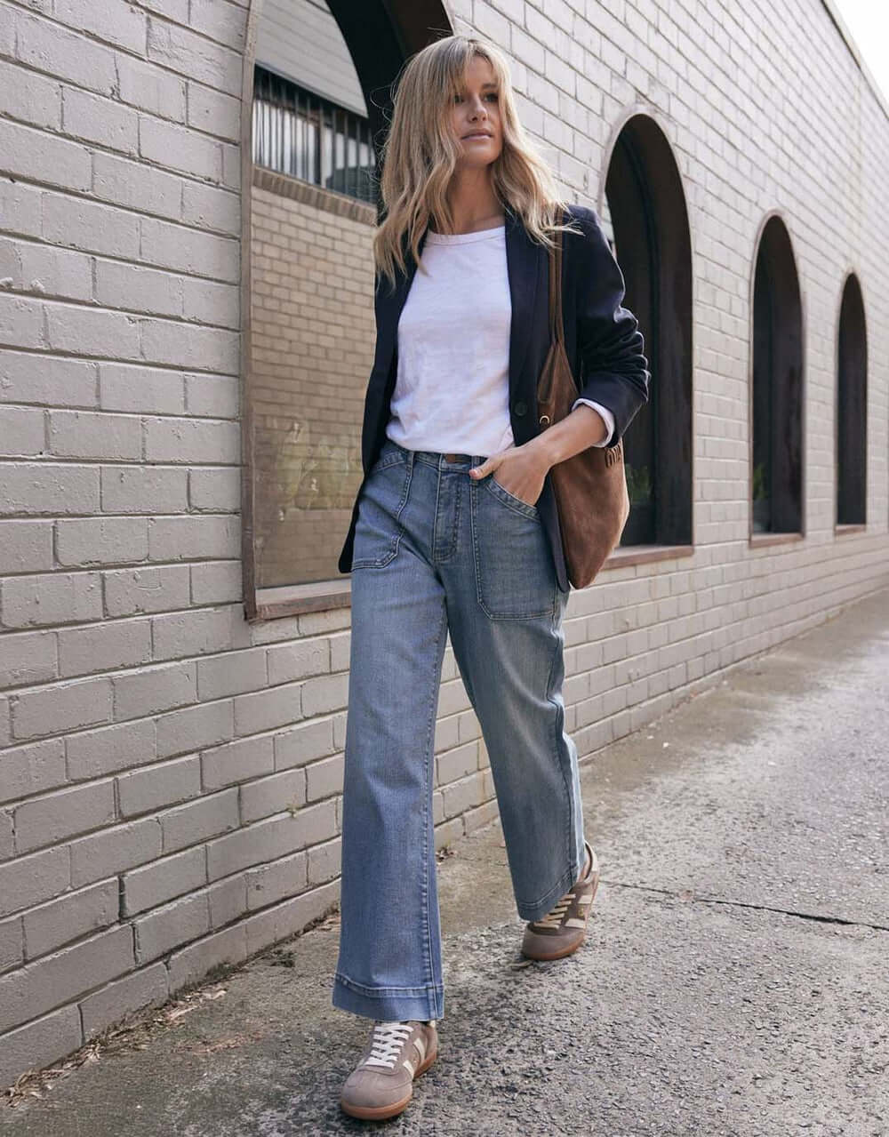 White & Co. Catalina Wide Leg Jeans (Mid Wash)
