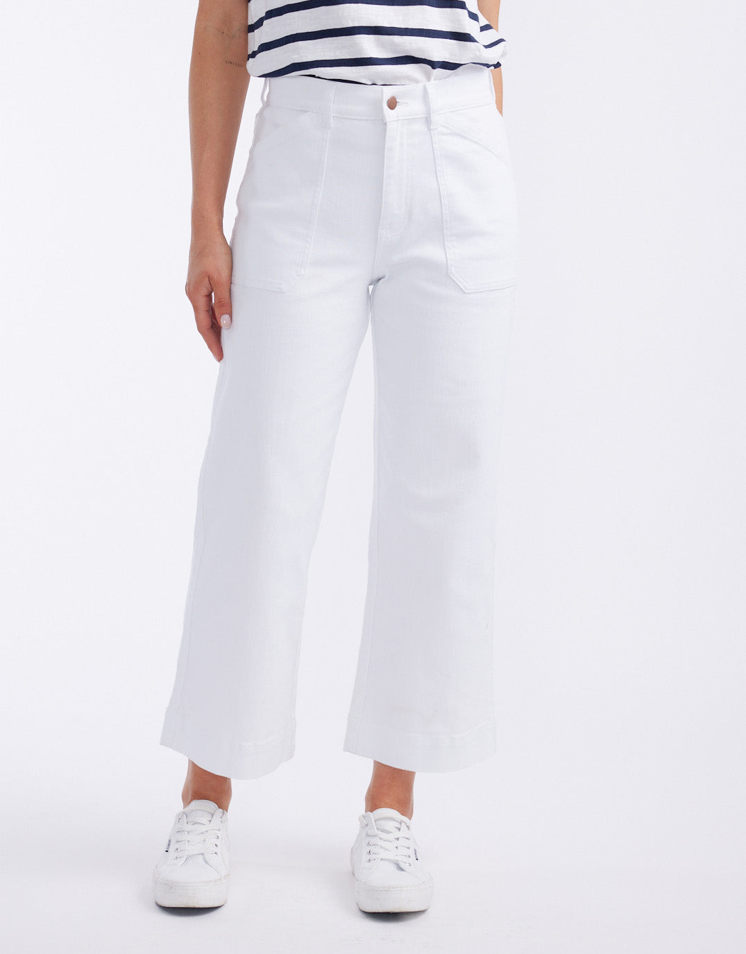 Image of Jeans. Productname: Catalina Cropped Wide Leg Jeans - in White colour by brand - White & Co.