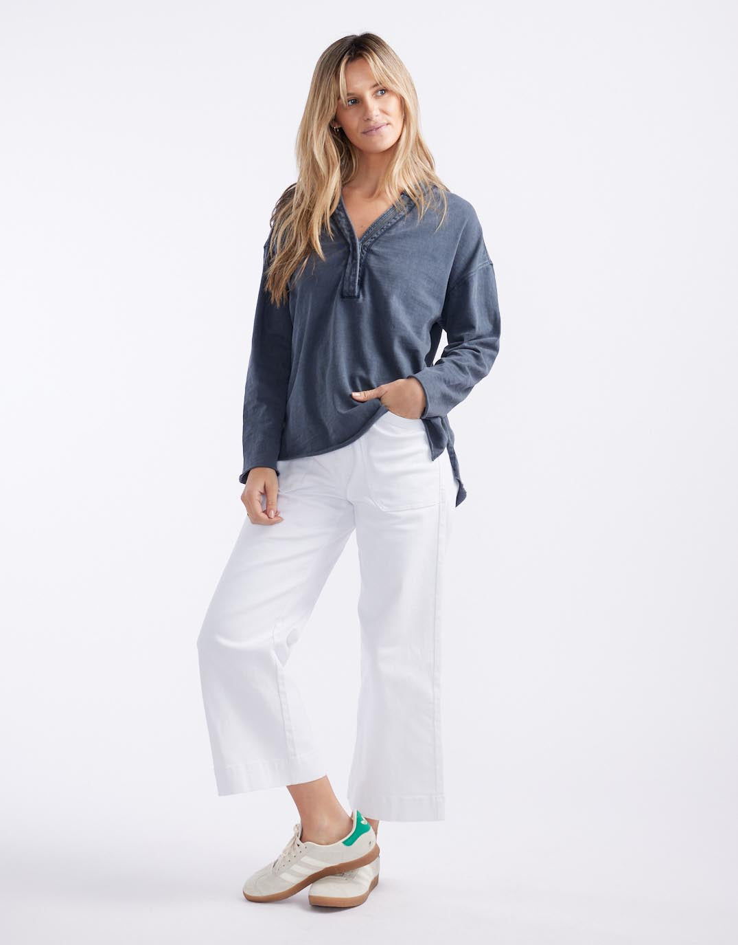 White & Co. Henley Sunset Top (Washed Navy)