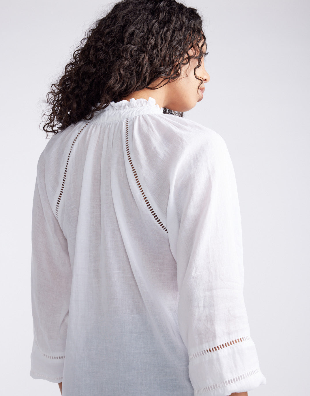 White & Co. Isabelle Blouse (White)