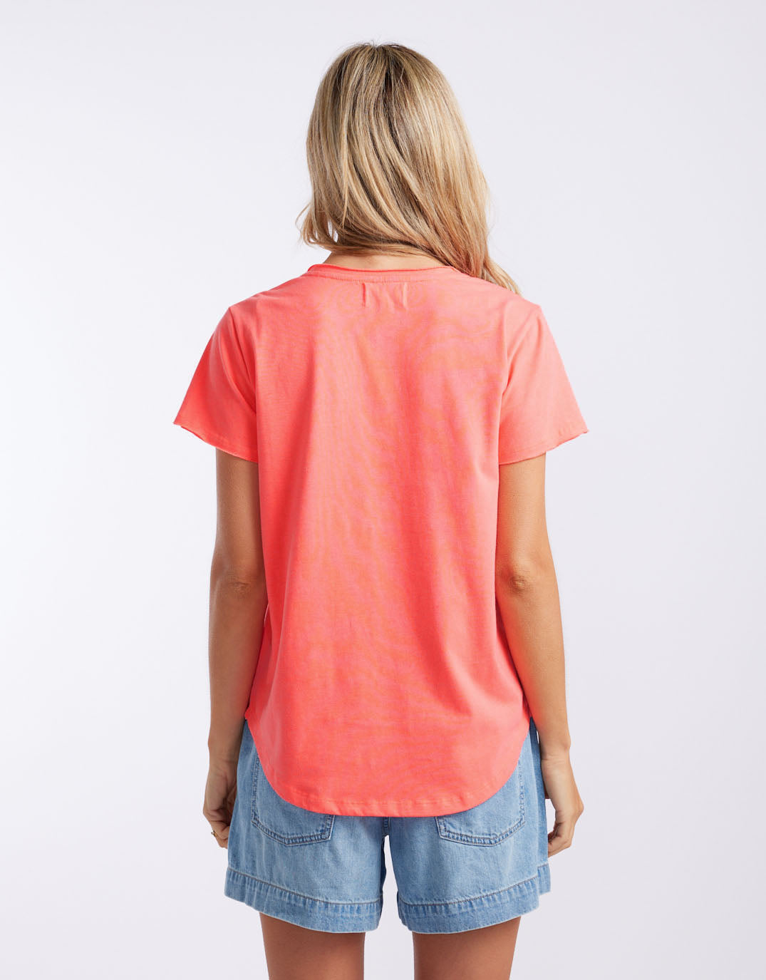 White & Co. La Vacanza Vee Neck Tee (Watermelon)