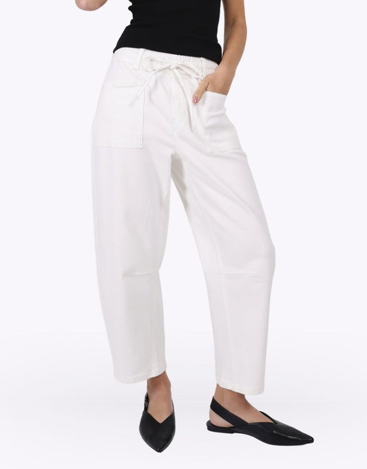 Image of Jeans. Productname: Leo Barrel Jeans - in White colour by brand - Monaco