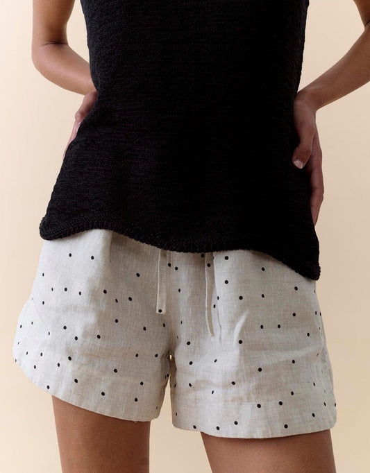 Scallop Hem Tank - (Black)