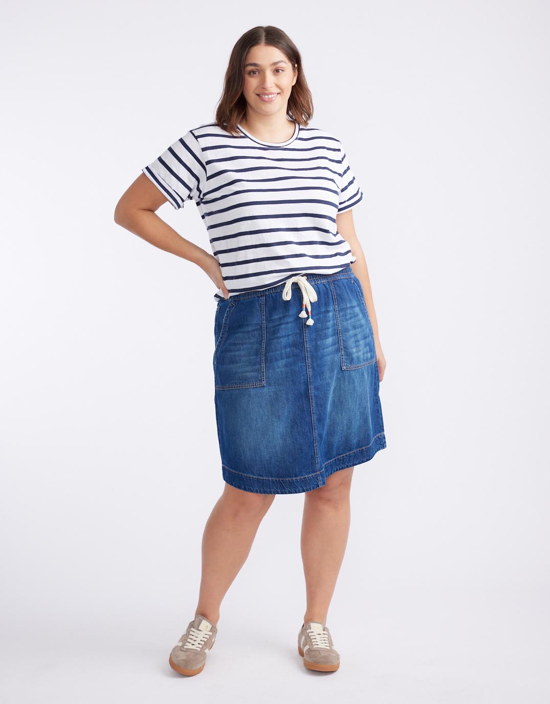 White & Co. Coco Denim Skirt (Dark Wash)