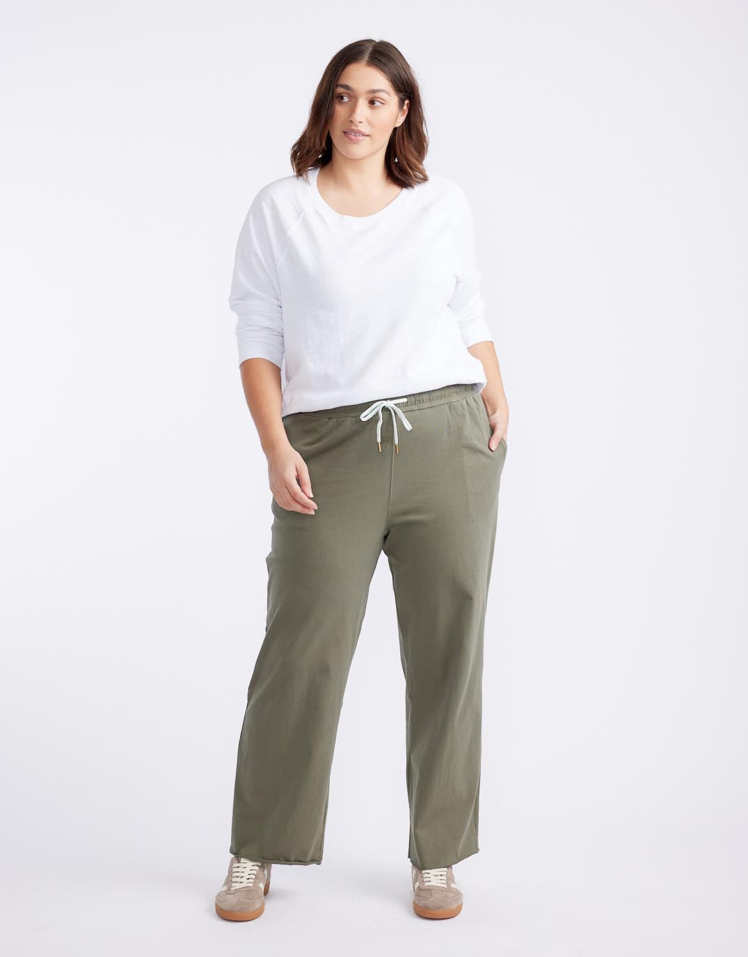 White & Co. The Lounger Pant (Khaki)