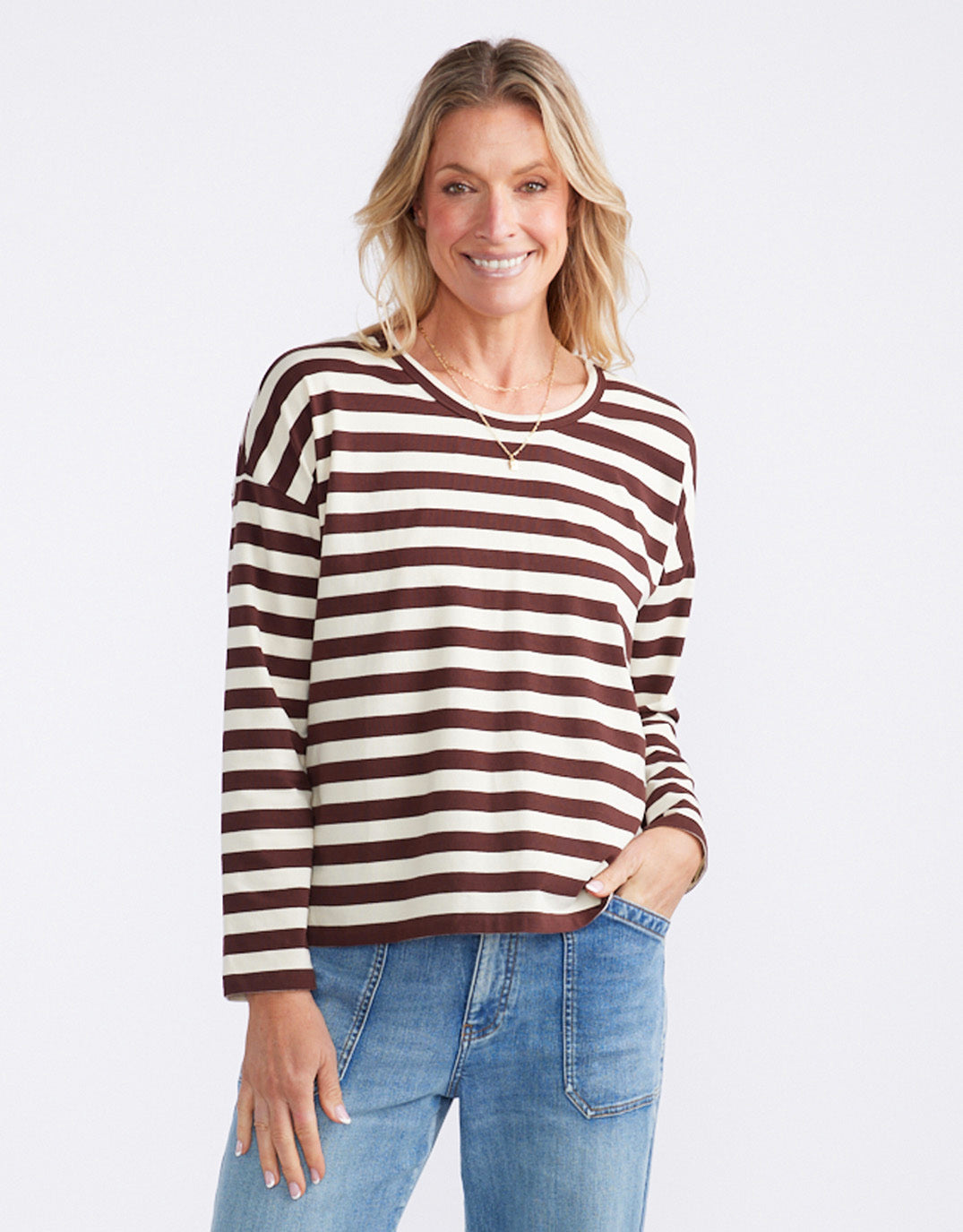 White & Co. Relaxed Long Sleeve T-Shirt (Chocolate /Ecru)