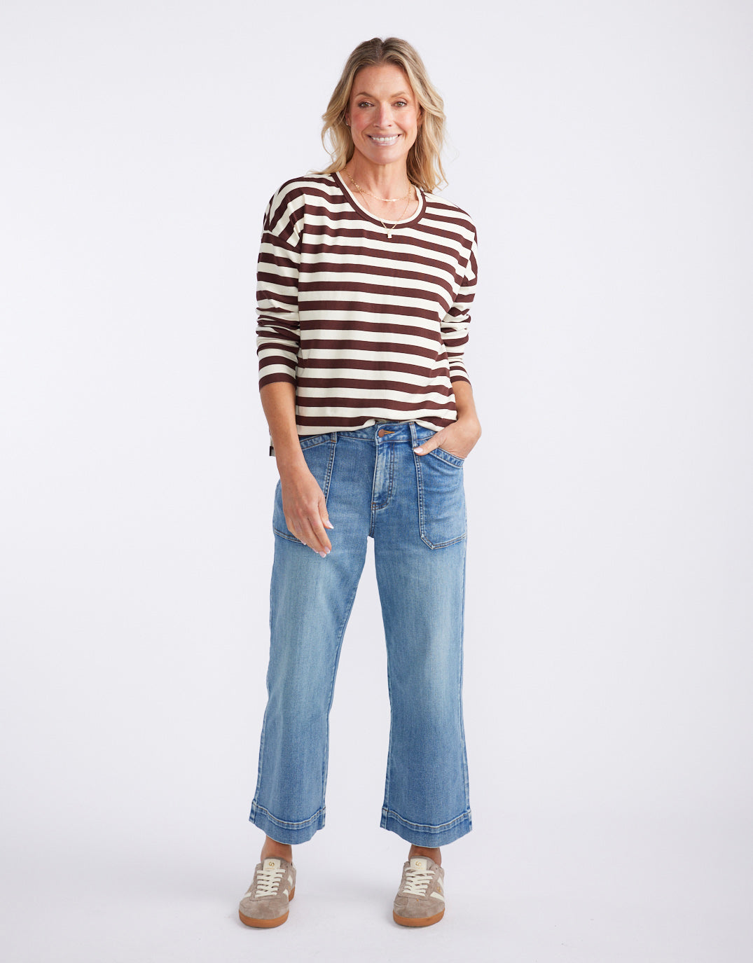 White & Co. Relaxed Long Sleeve T-Shirt (Chocolate /Ecru)