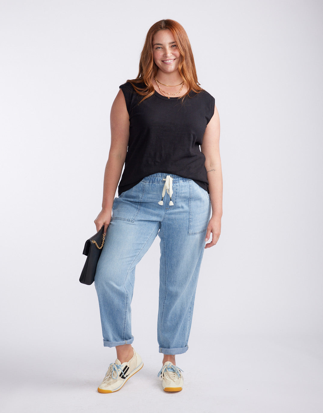 White & Co. Scoop Hem Tank (Black)