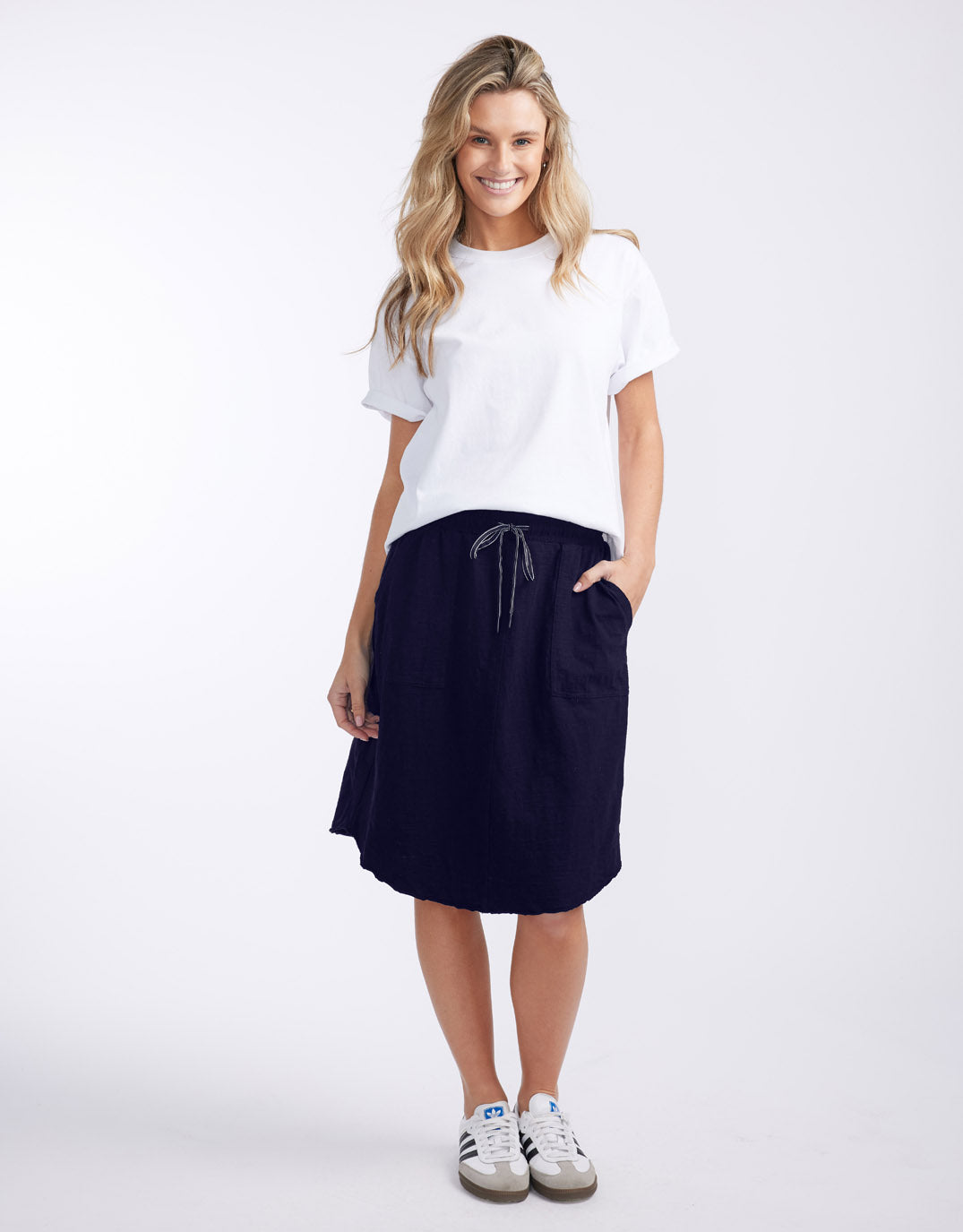 White & Co. Signature Skirt (Navy)
