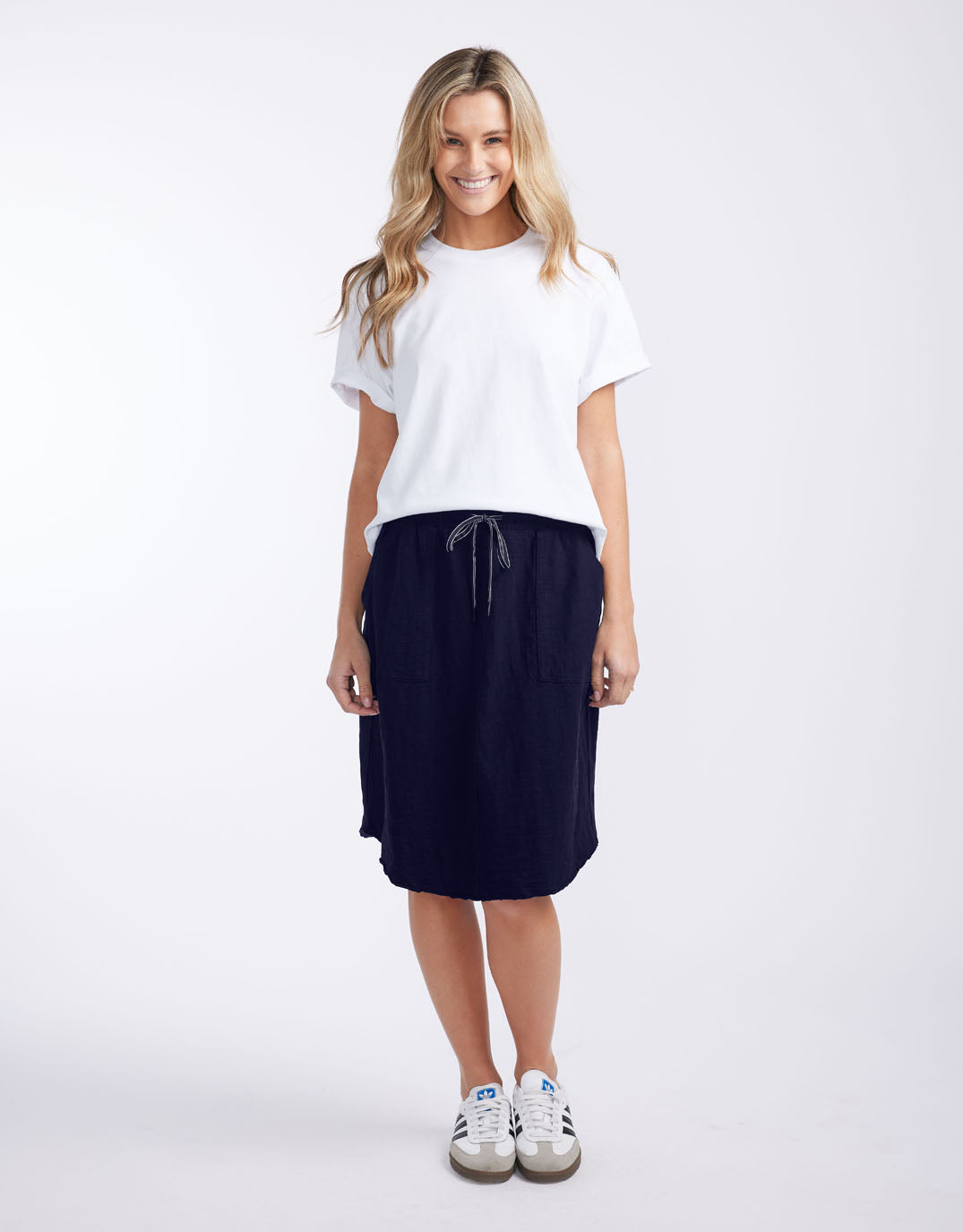 White & Co. Signature Skirt (Navy)