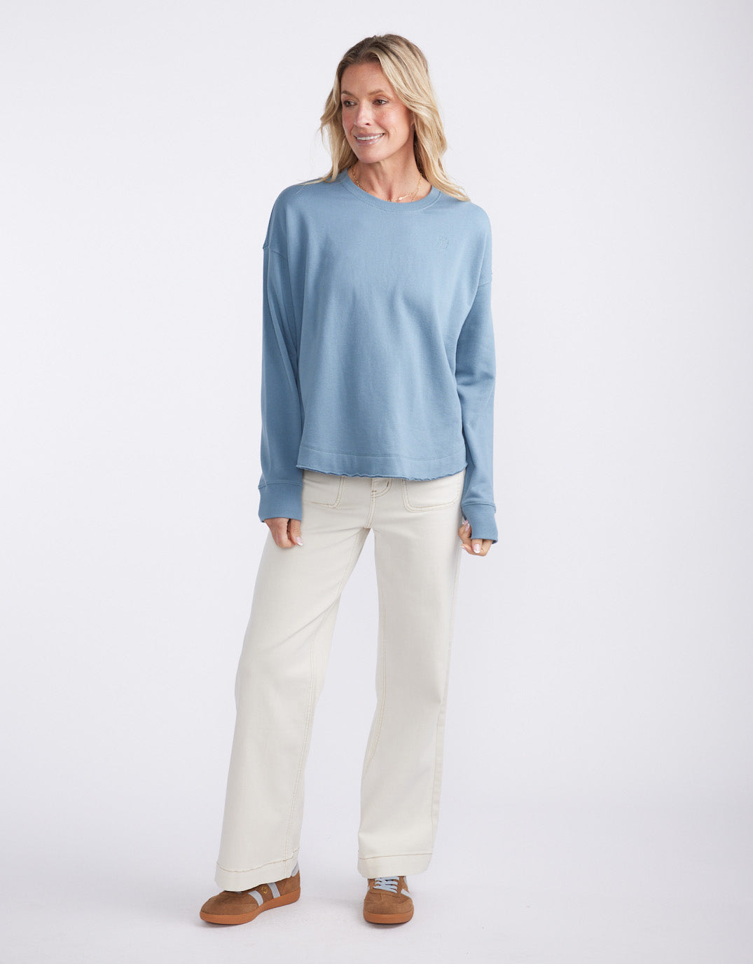 White & Co. Staple Scoop Hem Sweat (Denim)