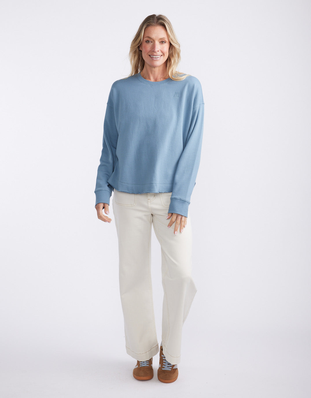 White & Co. Staple Scoop Hem Sweat (Denim)