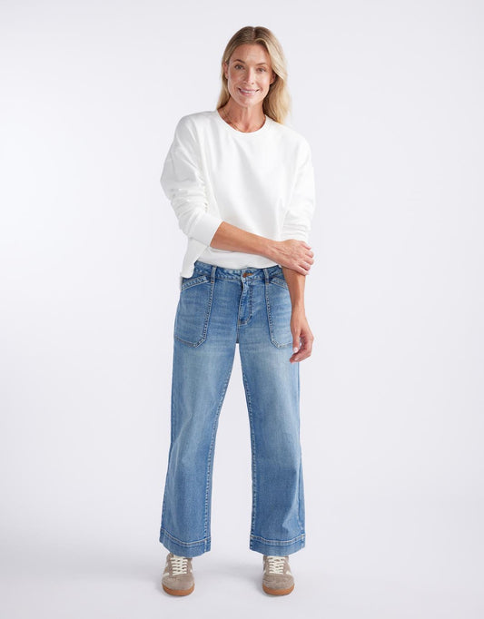 Staple Scoop Hem Sweat - (White)