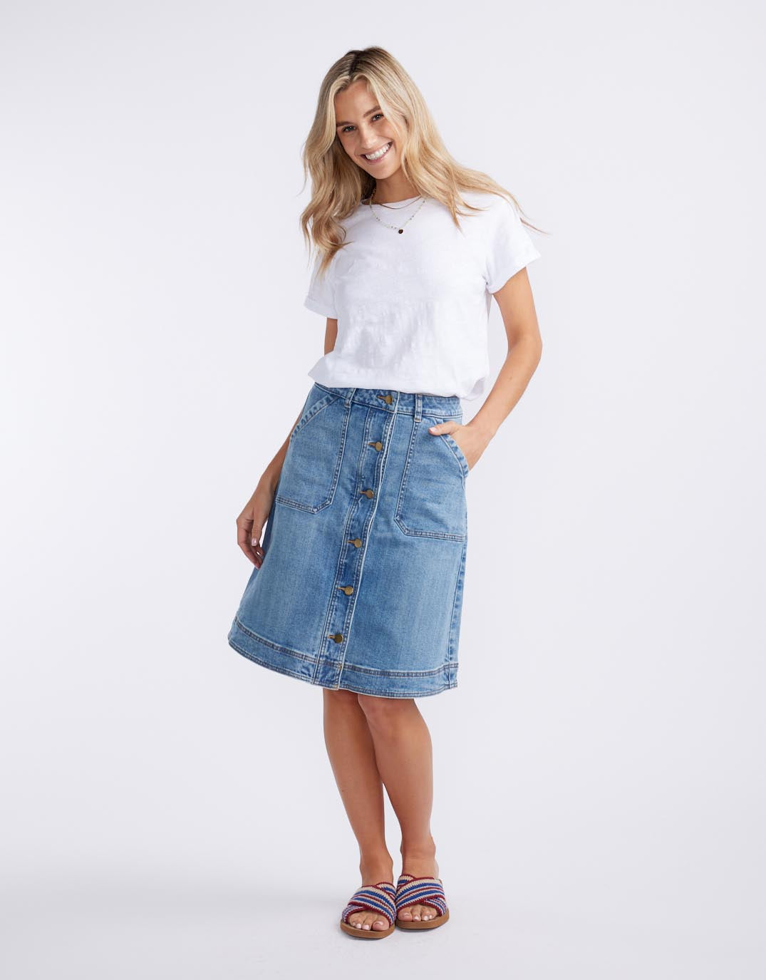 White & Co. Stevie Denim Skirt (Mid Wash)
