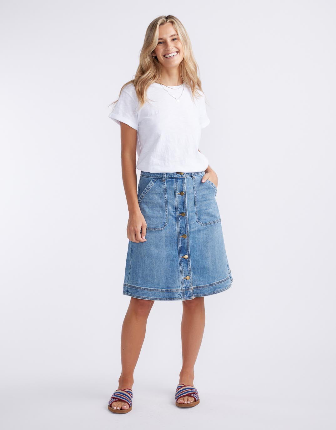 White & Co. Stevie Denim Skirt (Mid Wash)