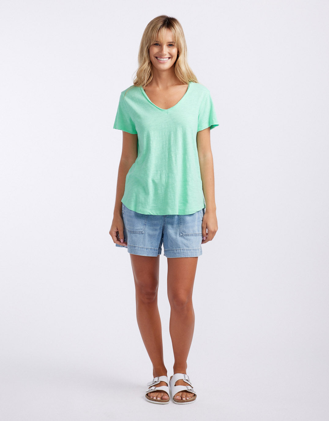 White & Co. Original V Neck T-Shirt (Honeydew Mint)