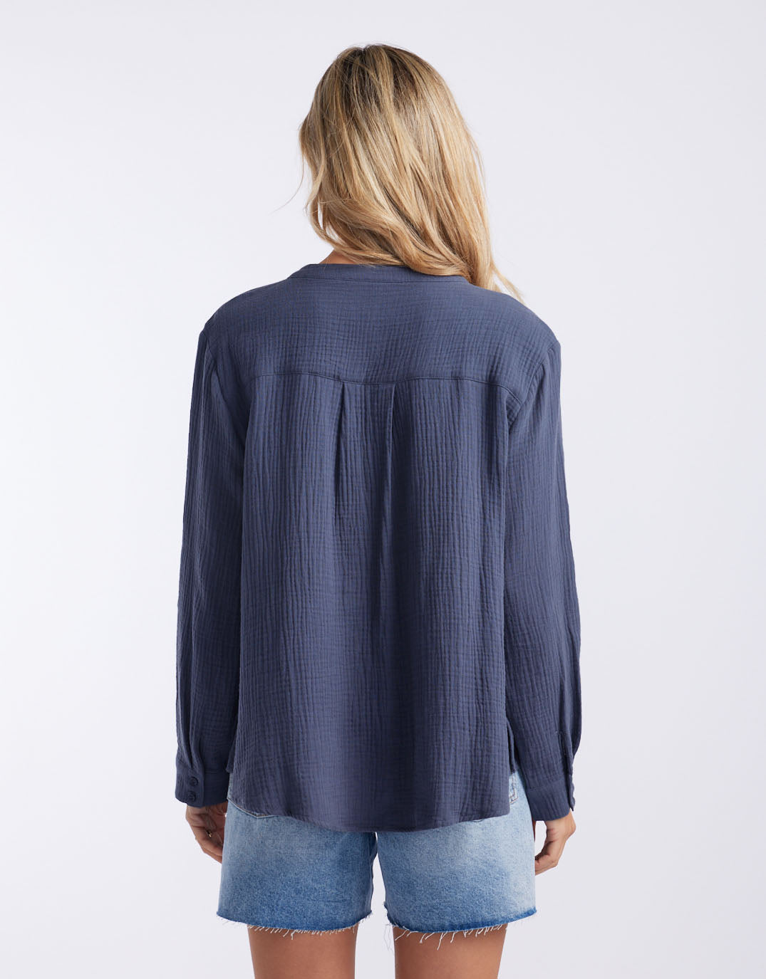 White & Co. The Beach Shirt (Wash Navy / Sorbet Orange)