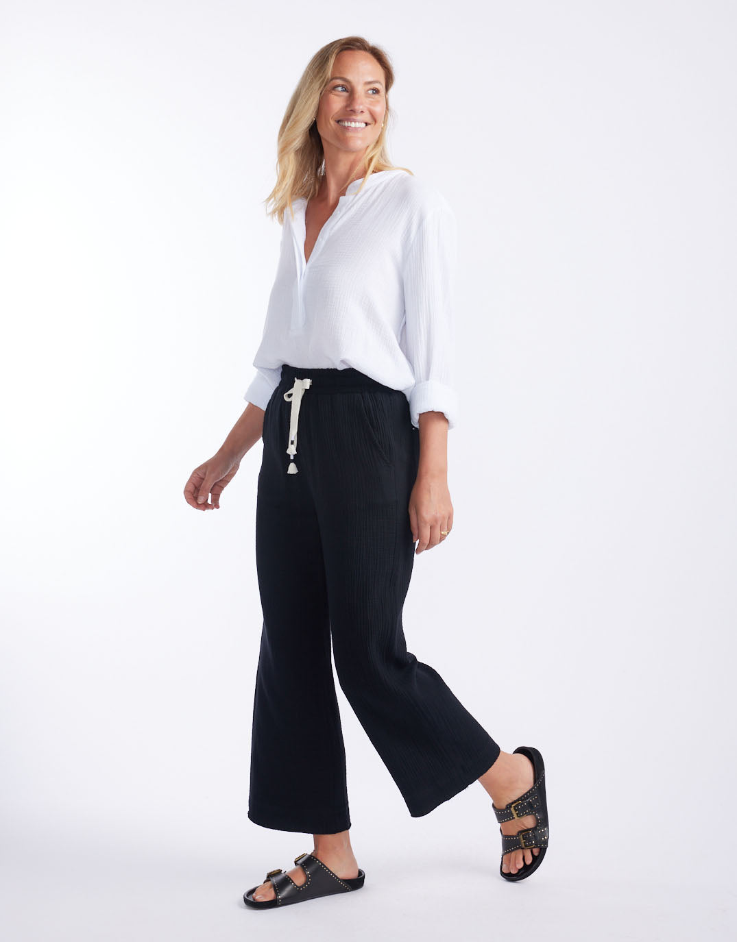 White & Co. The Coastal Pant (Black)