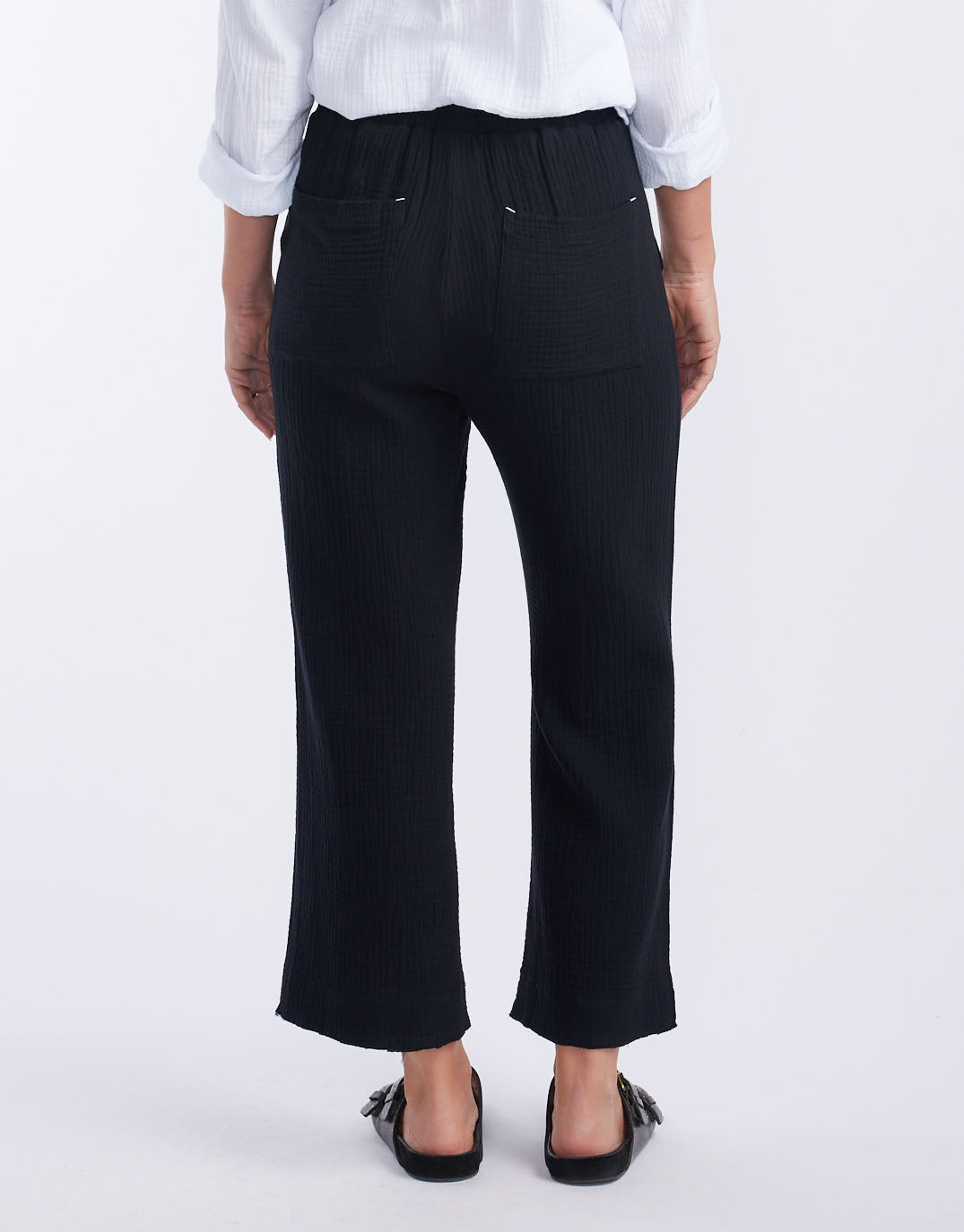 White & Co. The Coastal Pant (Black)