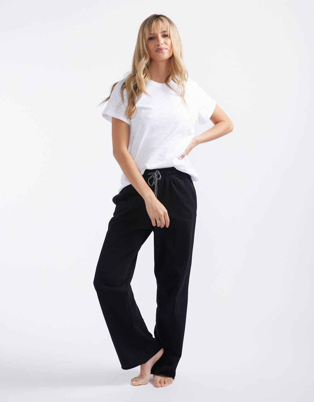 White & Co. The Lounger Pant (Black)