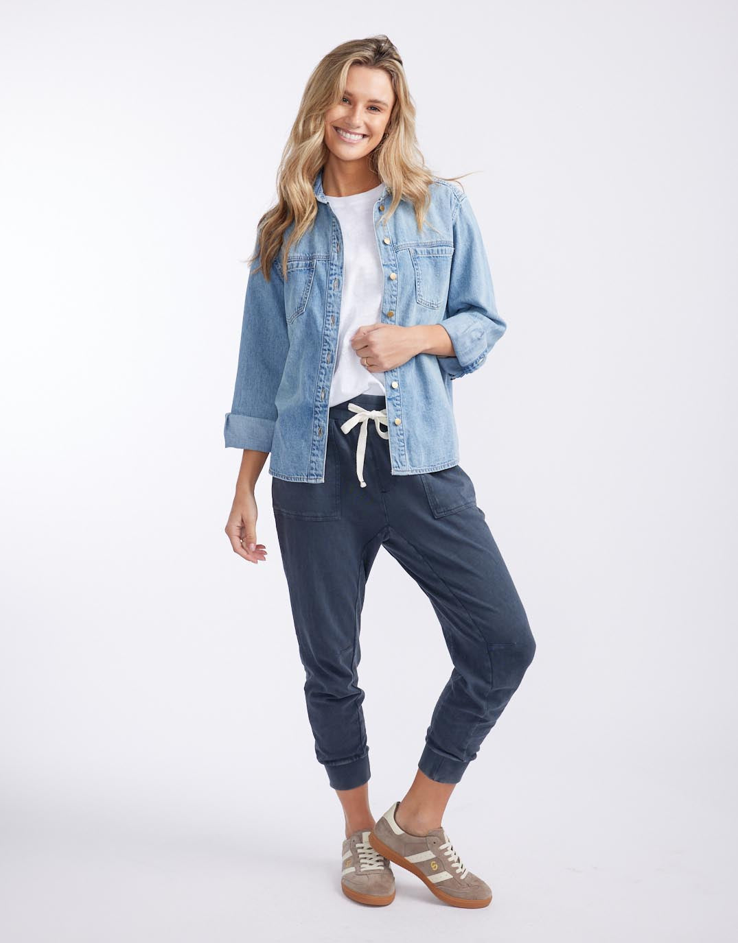 White & Co. The Sunset Pant (Washed Navy)
