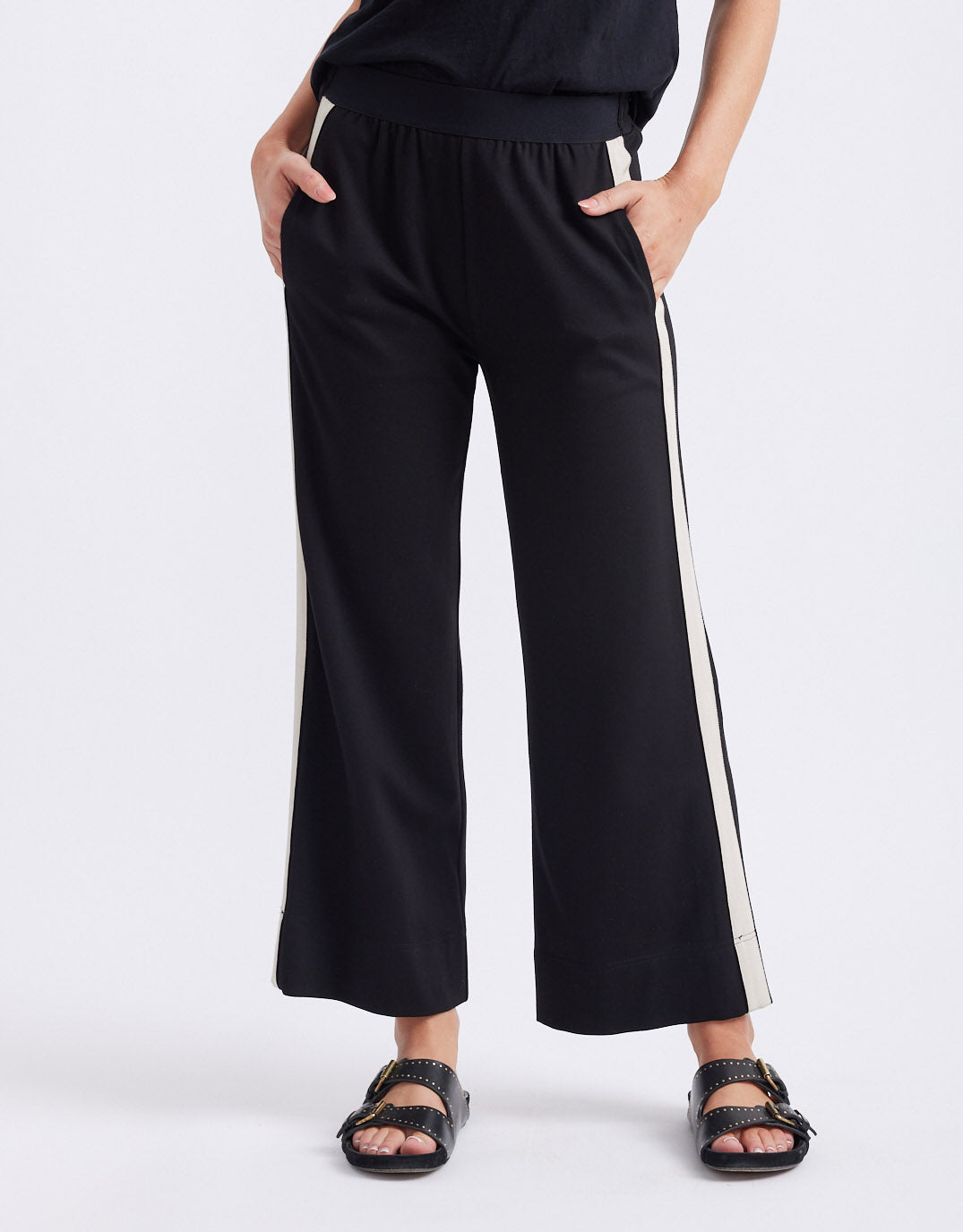 White & Co. Timeless 7/8 Ponte Pant (Black/Beige Stripe)