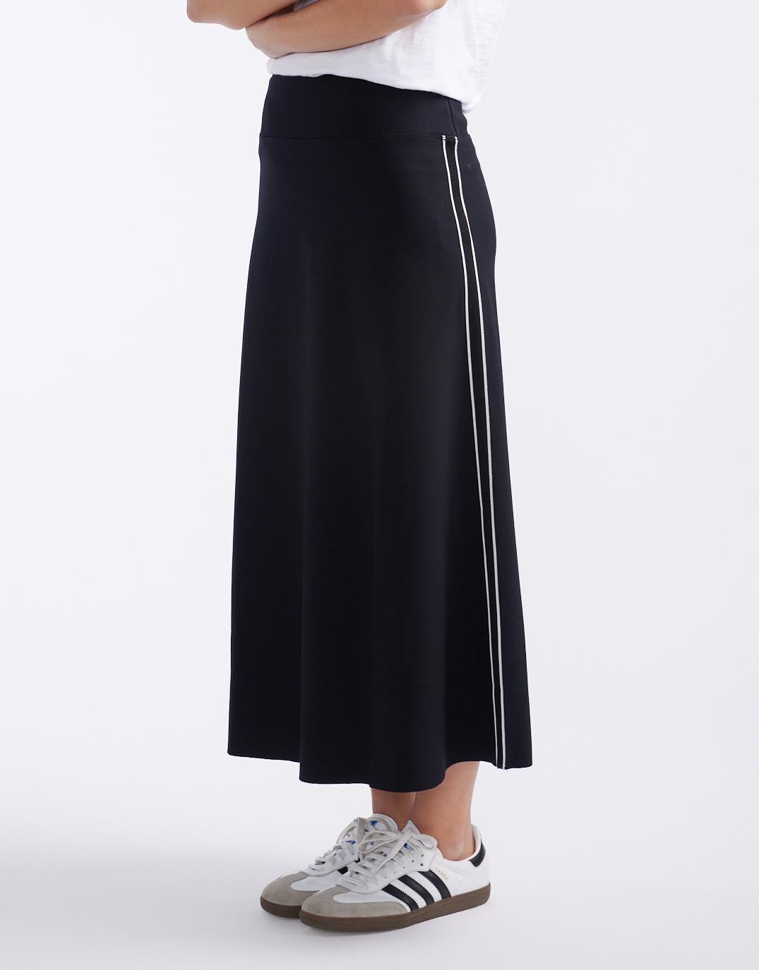 White & Co. Timeless Ponte Midi Skirt (French Tape)
