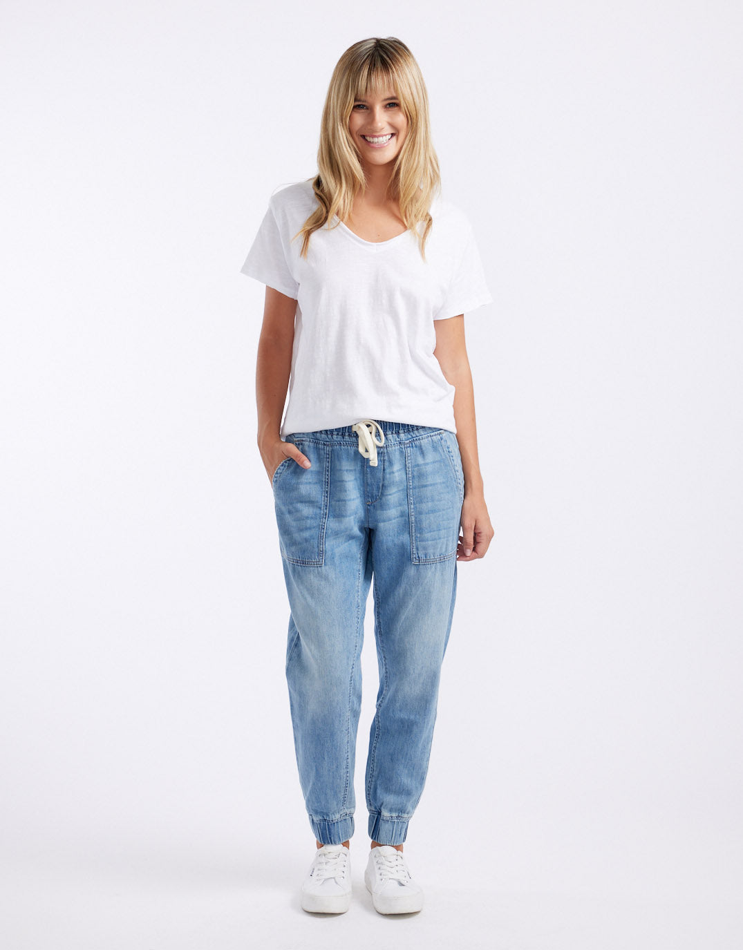 White & Co. Weekend Utility Pants (Mid Wash)