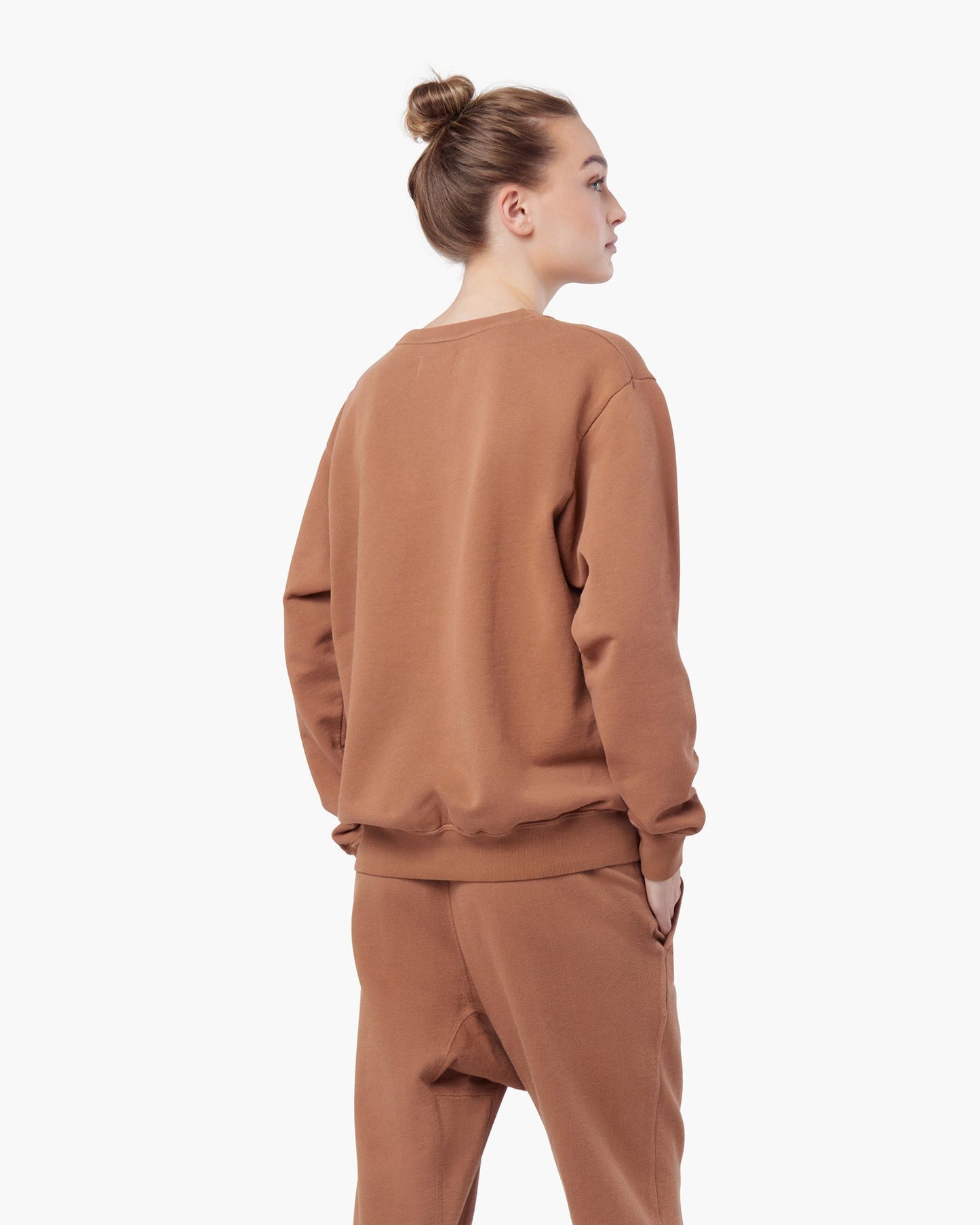 Core Classic Crewneck (Nutmeg)